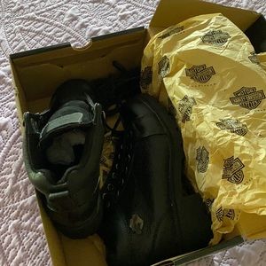 Women’s Harley Davidson boots
